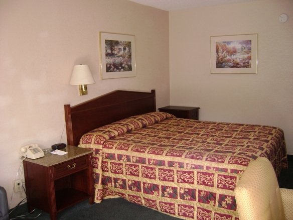 Shoney's Inn - Winchester, VA