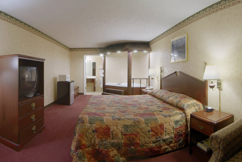 Americas Best Value Inn & Suites - Mount Pleasant, TN