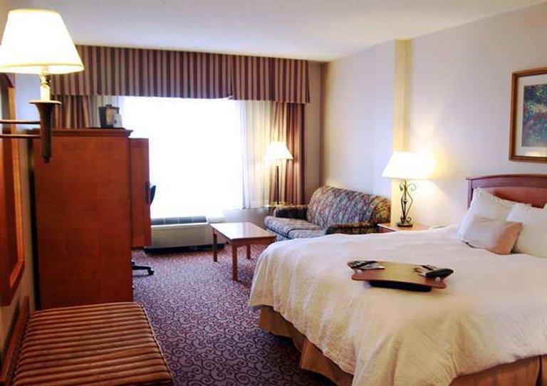 Hampton Inn-Council Bluffs - Council Bluffs, IA