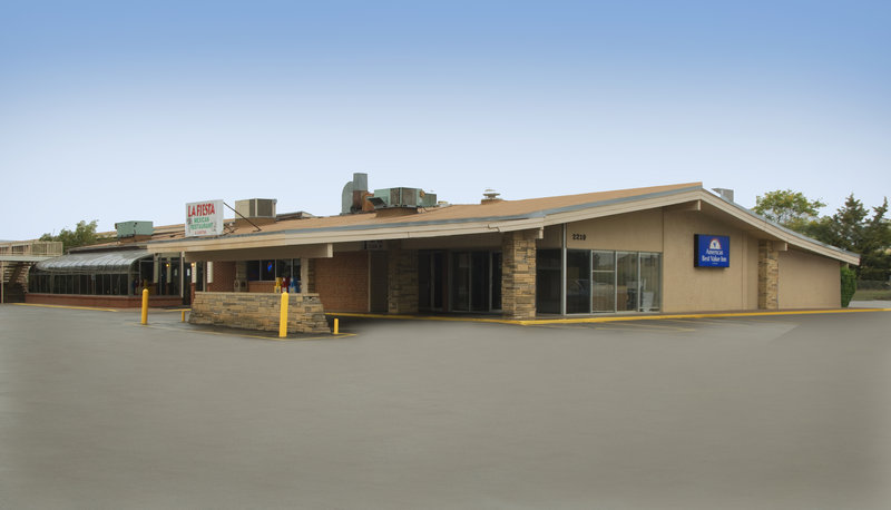 Americas Best Value Inn - Abilene, KS