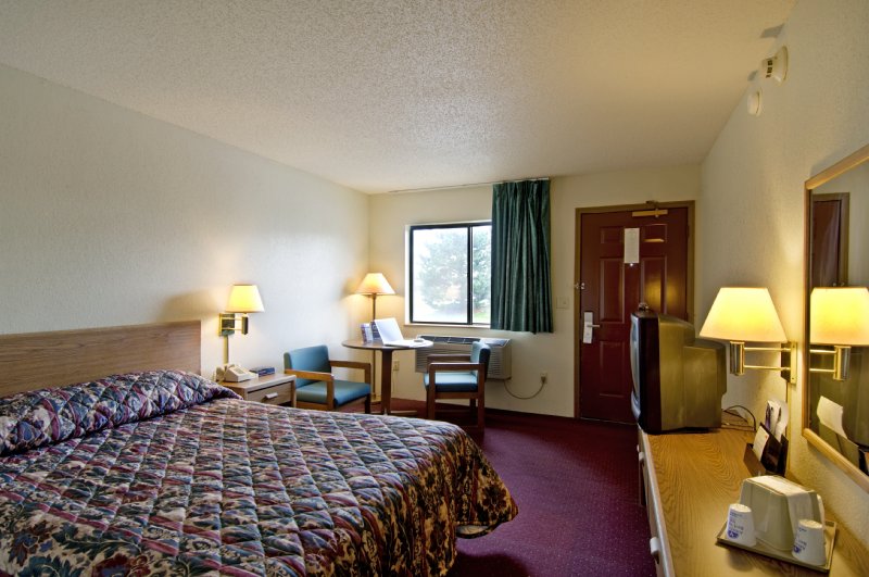 America's Best Value Inn - Streetsboro, OH