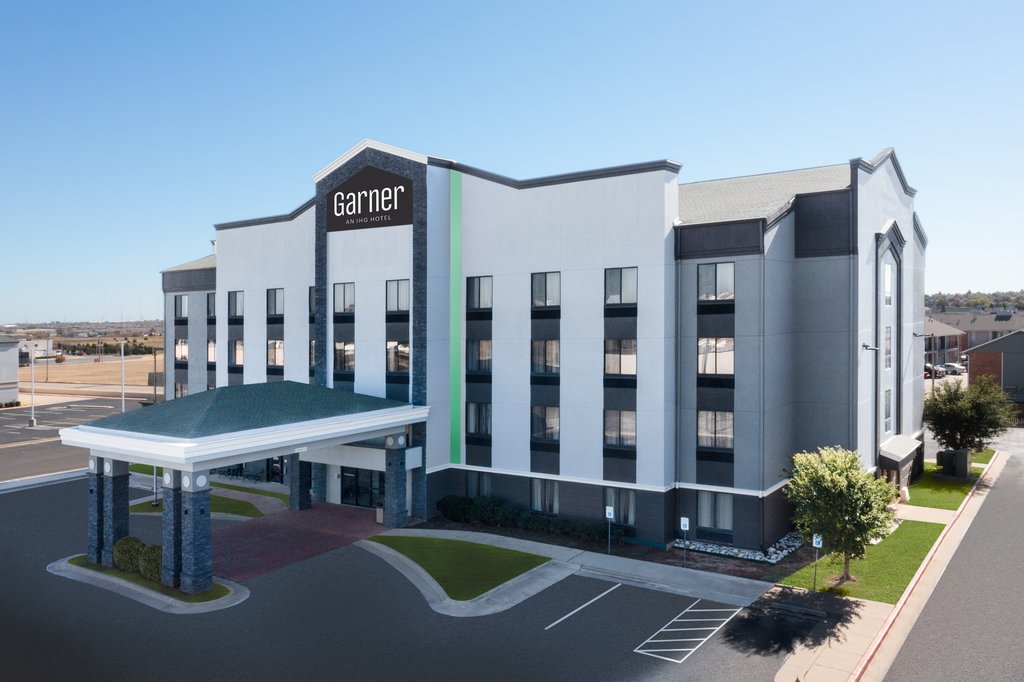 Garner Hotel OKLAHOMA CITY - QUAIL SPRINGS - Tap to explore photos