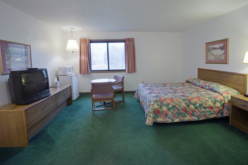 Americas Best Value Inn - Finlayson, MN