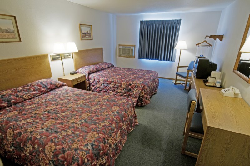 Americas Best Value Inn - McPherson, KS
