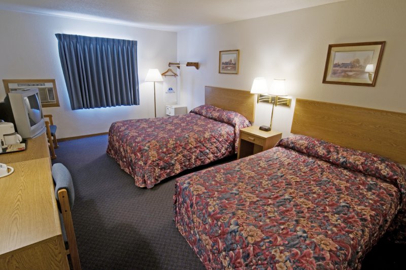 Americas Best Value Inn - McPherson, KS