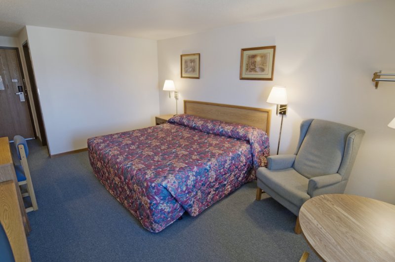 Americas Best Value Inn - McPherson, KS
