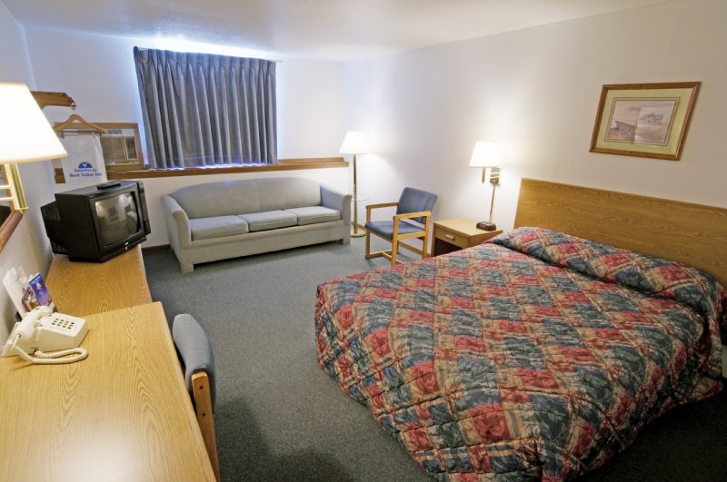 Americas Best Value Inn - McPherson, KS