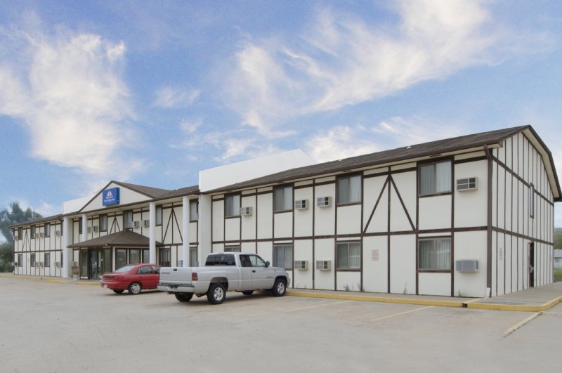 Americas Best Value Inn - Great Bend, KS