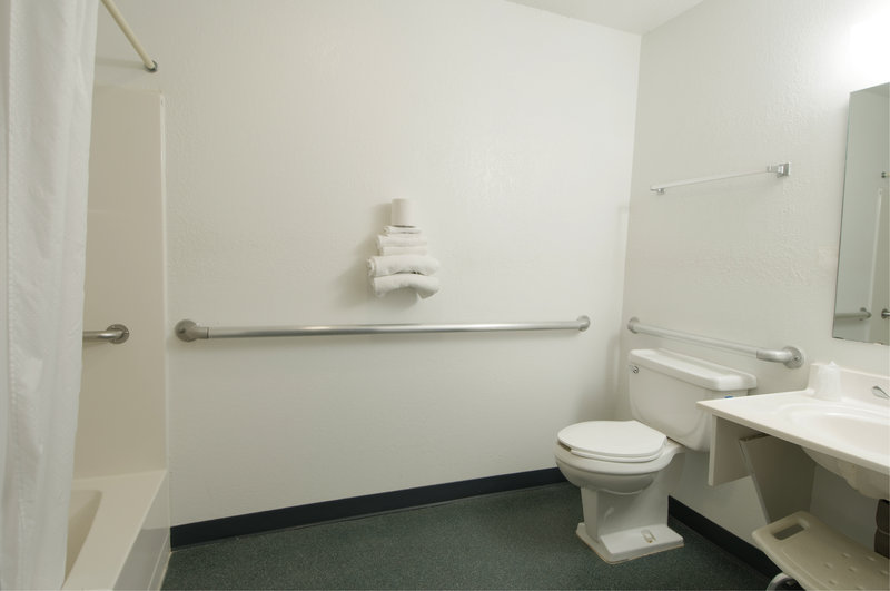 Americas Best Value Inn - Great Bend, KS