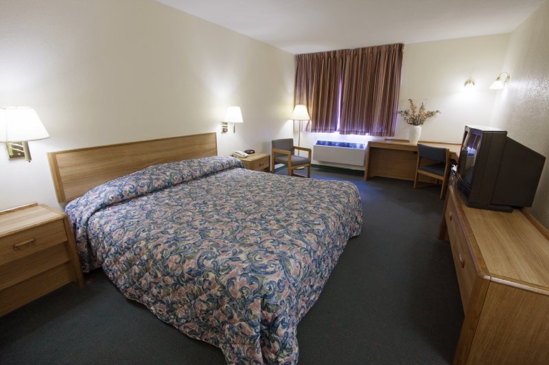 AMERICAS BEST VALUE INN - Franklin, OH