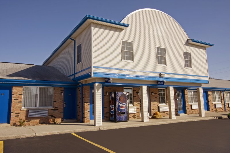 America's Best Value Inn Decatur - Decatur, IN