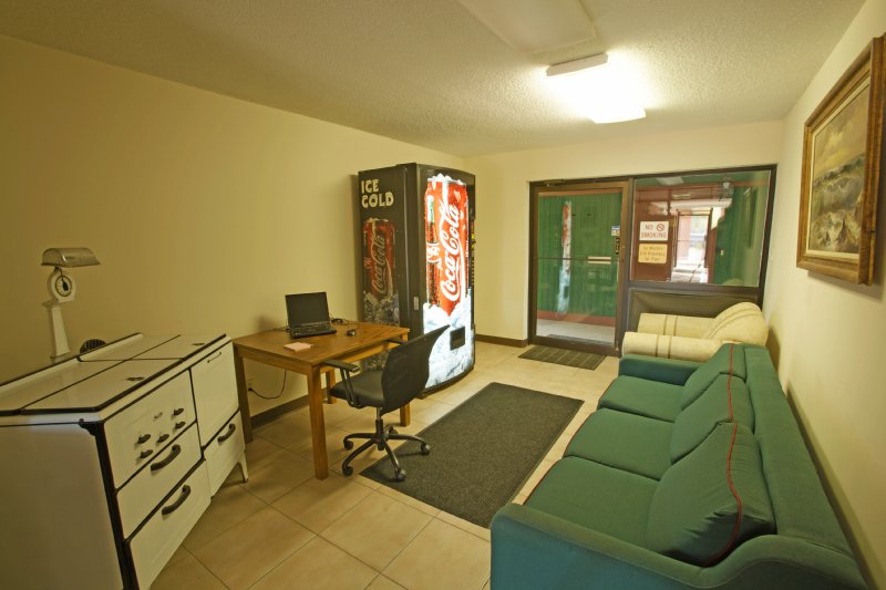 Americas Best Value Inn - Belvidere, IL