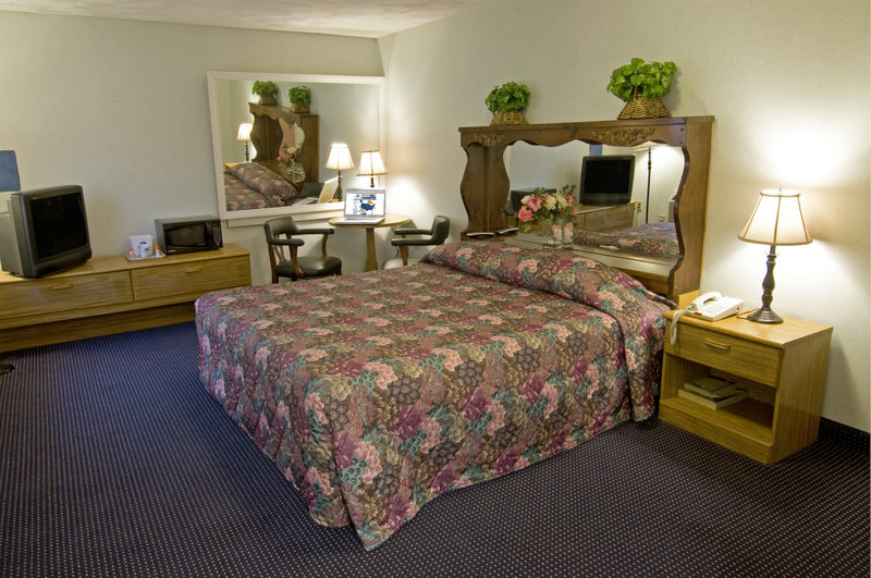 Americas Best Value Inn - North Kingstown, RI