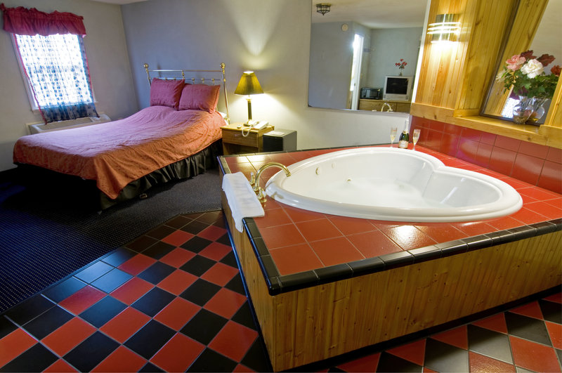 Americas Best Value Inn - North Kingstown, RI