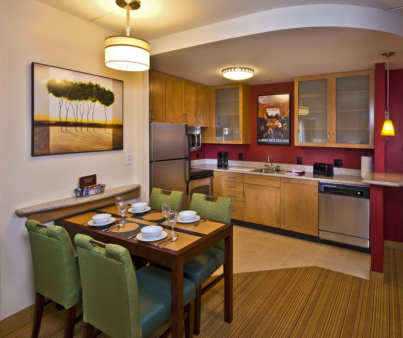 Residence Inn by Marriott Newport News Airport - Newport News, VA