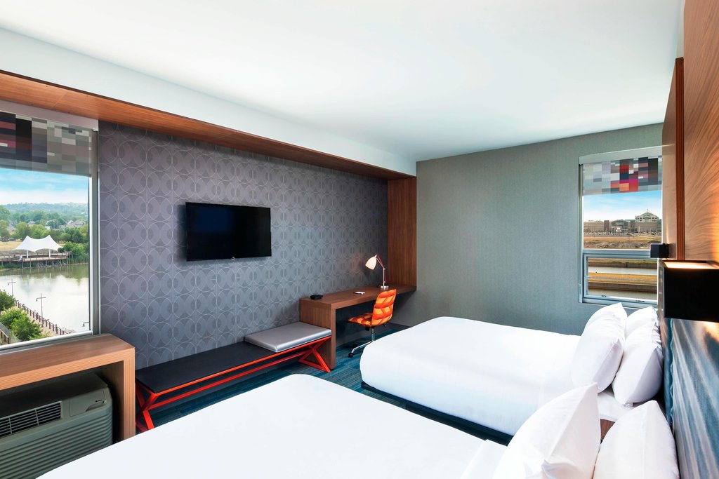 Aloft Syracuse Inner Harbor by Marriott - Tap to explore photos