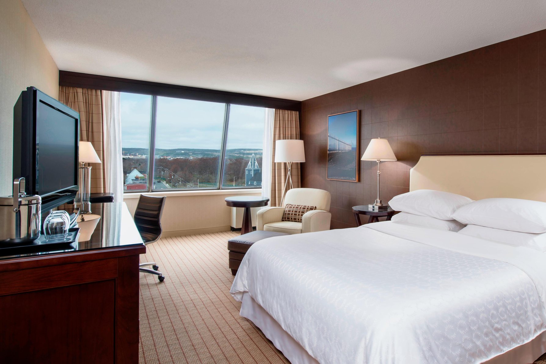 Sheraton Hotel Newfoundland - Tap to explore photos