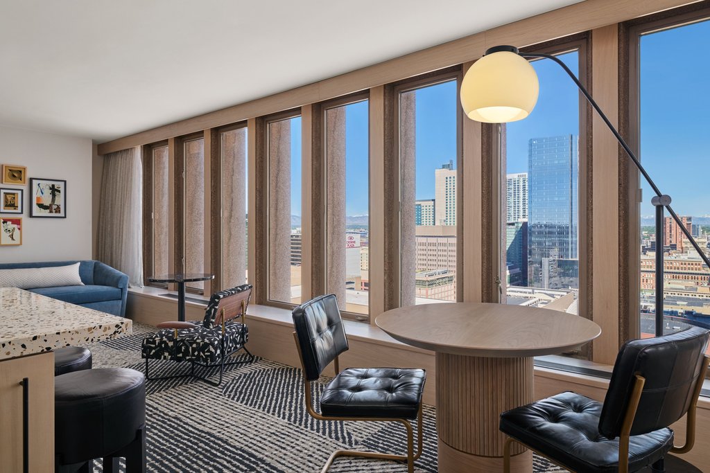 Sheraton Denver Downtown Hotel - Tap to explore photos