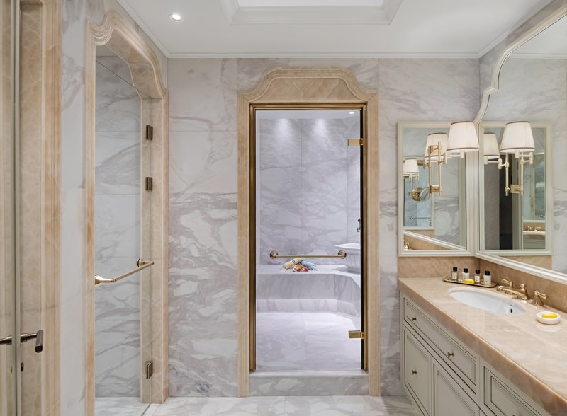 Delta Victoria Ocean Pointe Resort and Spa Delta Victoria Ocean Pointe Resort and Spa