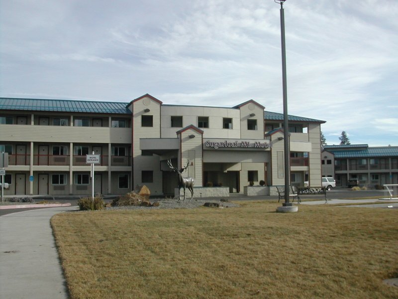 Sugarloaf Mt. Motel