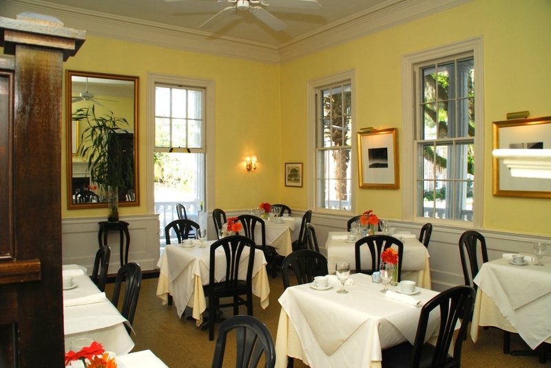 Rhett House Inn