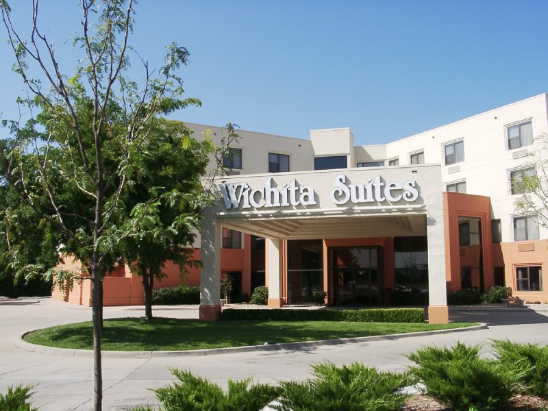 Candlewood Suites Wichita East In Wichita Ks 67218