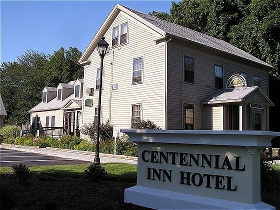 Centennial Apartments - Farmington, CT