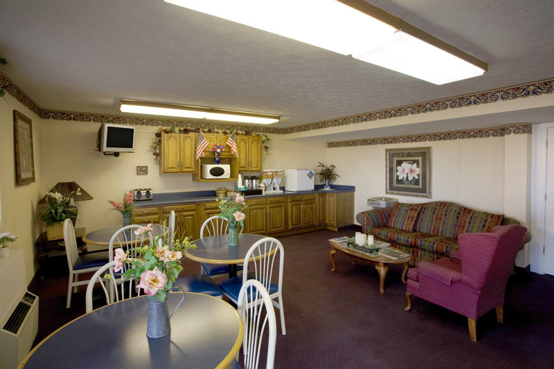 Americas Best Value Inn Litchfield - Litchfield, IL