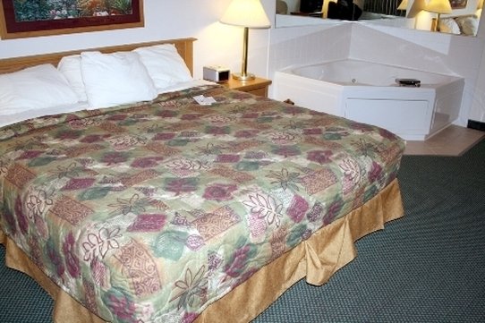 Americinn - North Branch, MN