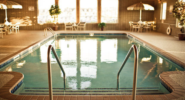 Americinn - Oshkosh, WI