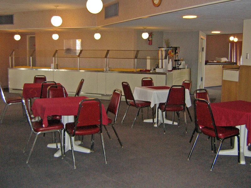 Americas Best Value Inn - Manhattan, KS