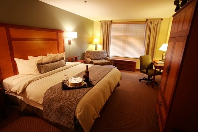 CopperLeaf Boutique Hotel & Spa - Appleton, WI