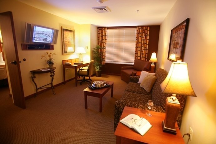 CopperLeaf Boutique Hotel & Spa - Appleton, WI