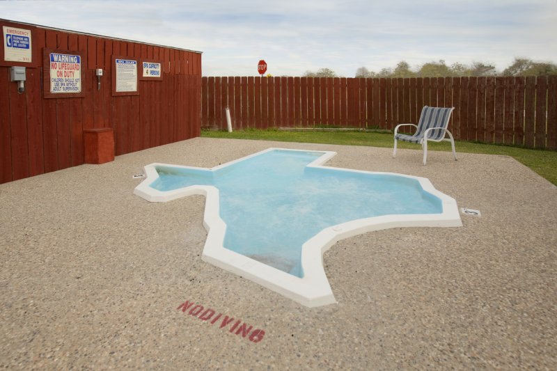 America's Best Value Inn - Edna, TX