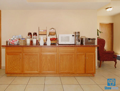 Americas Best Value Inn - Sealy, TX