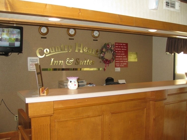Country Hearth Inn - Decatur, GA
