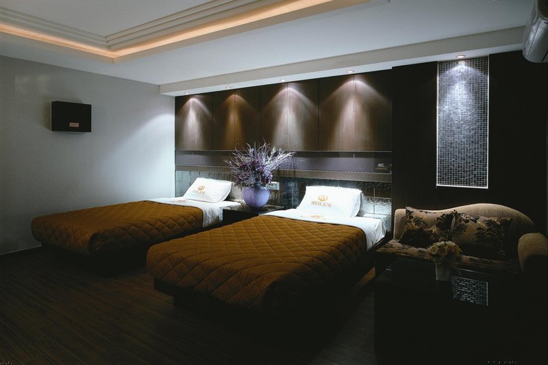 HOTEL JUNE INCHEON AIRPORT | INCHEON 2805-2 AIRPORT TOWN SQUARE | +82 32-746-4417