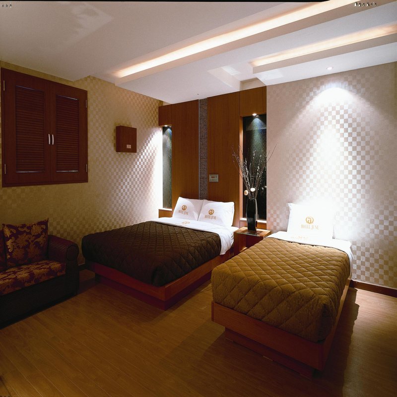 HOTEL JUNE INCHEON AIRPORT | INCHEON 2805-2 AIRPORT TOWN SQUARE | +82 32-746-4417
