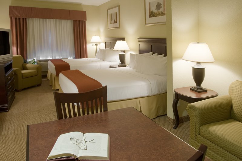 HOLIDAY INN EXPRESS - Lucedale, MS