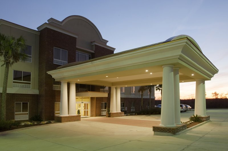 HOLIDAY INN EXPRESS - Lucedale, MS