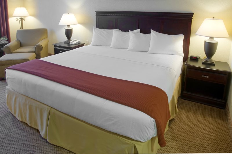 HOLIDAY INN EXPRESS - Lucedale, MS