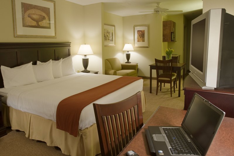 HOLIDAY INN EXPRESS - Lucedale, MS