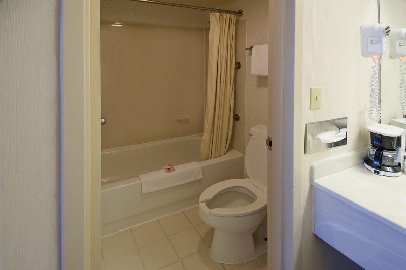 Americas Best Value Inn - Albany, GA