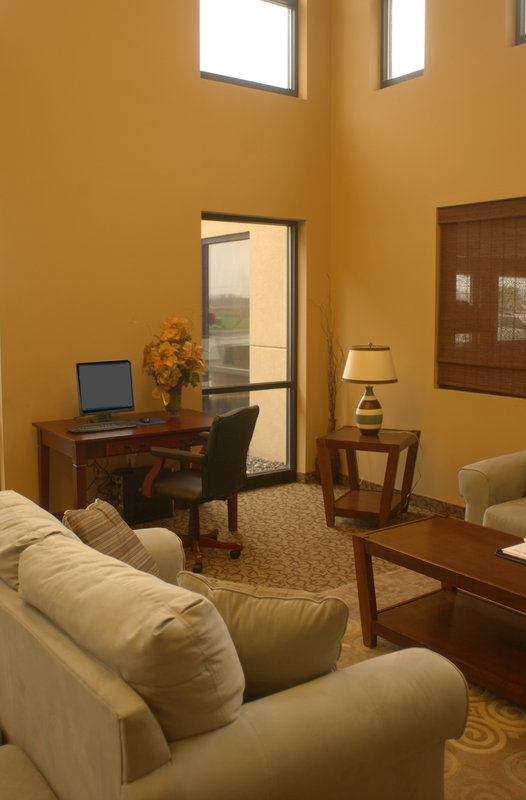 Maplewood Inn Llc