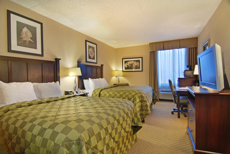 Comfort Inn & Suites Paramus - Paramus, NJ