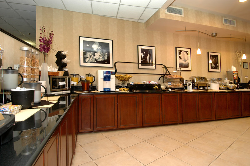 Comfort Inn & Suites Paramus - Paramus, NJ