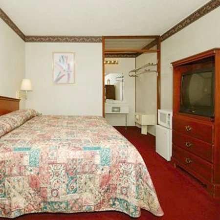 University Inn - Warrensburg, MO