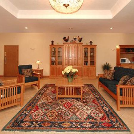 University Inn - Warrensburg, MO