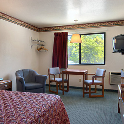 Deluxe Inn Nebraska City - Nebraska City, NE