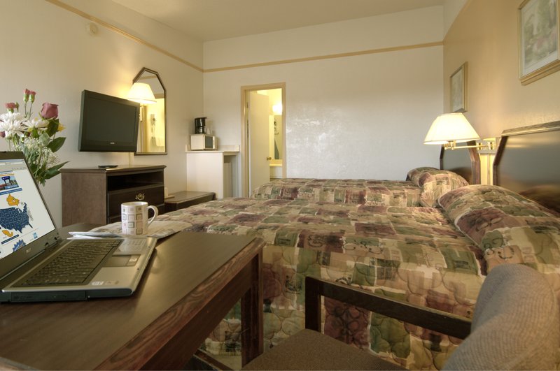 America's Best Value Inn - Cleburne, TX